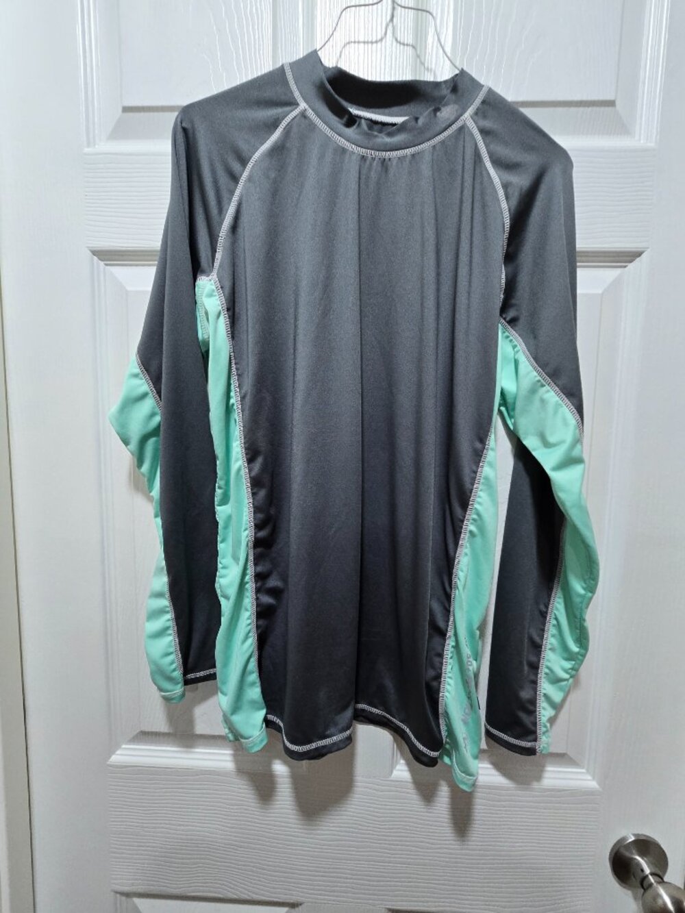 Banana Boat Mens Shirt L UPF 50+ Sun Protection LS Pullover Surf Swim Fishing